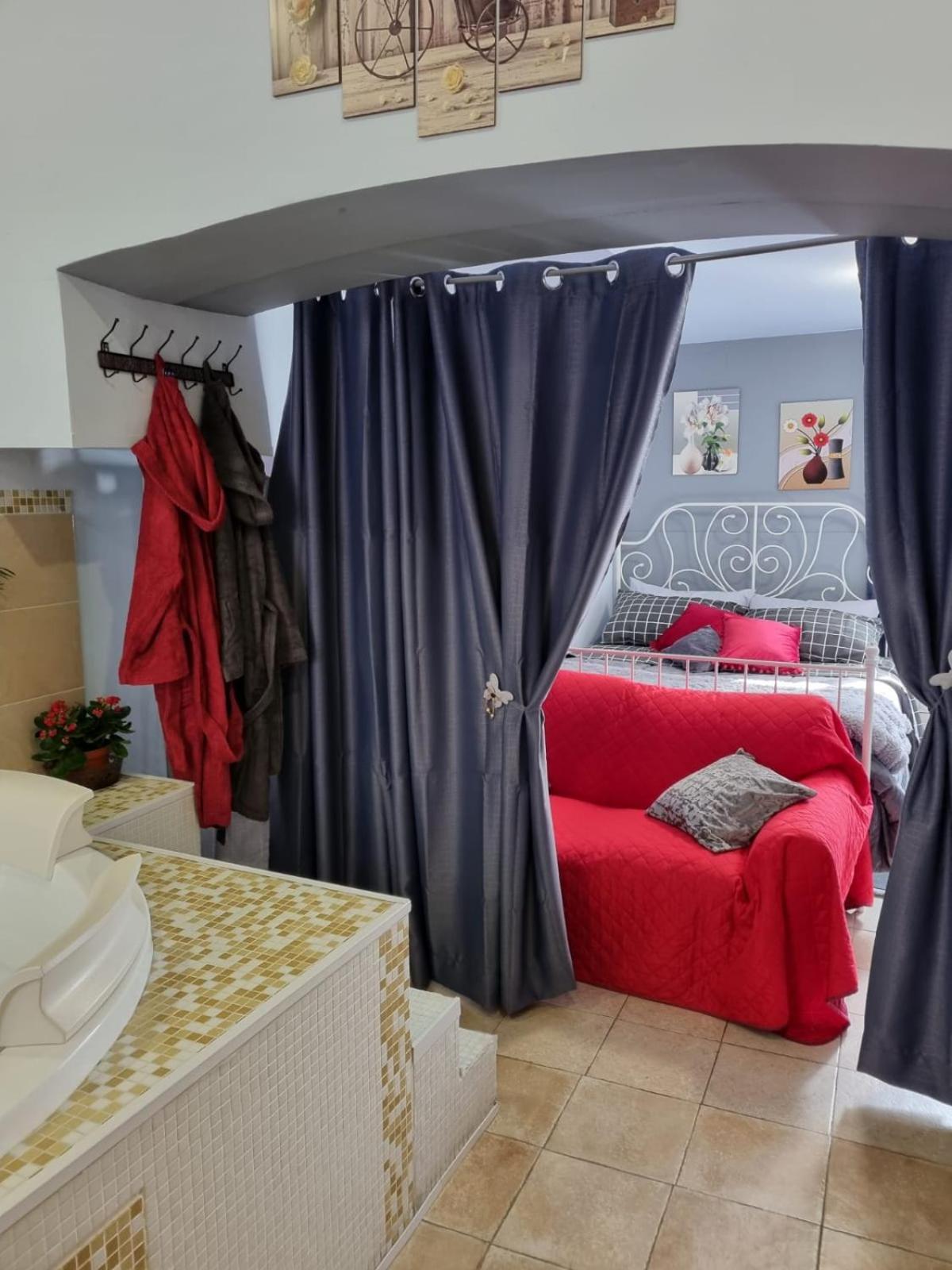Tora Sweet Love Catania Bagian luar foto